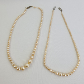 Два ожерелья из декоративных бусин, сломаны застёжки, длина 23см